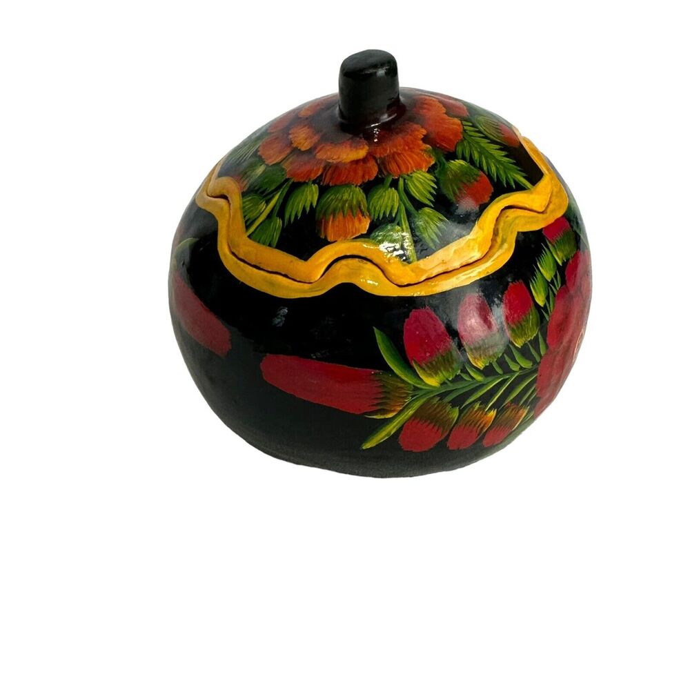 Mexican Folk Art Hand Painted Floral Lacquered Gourd Trinket Box